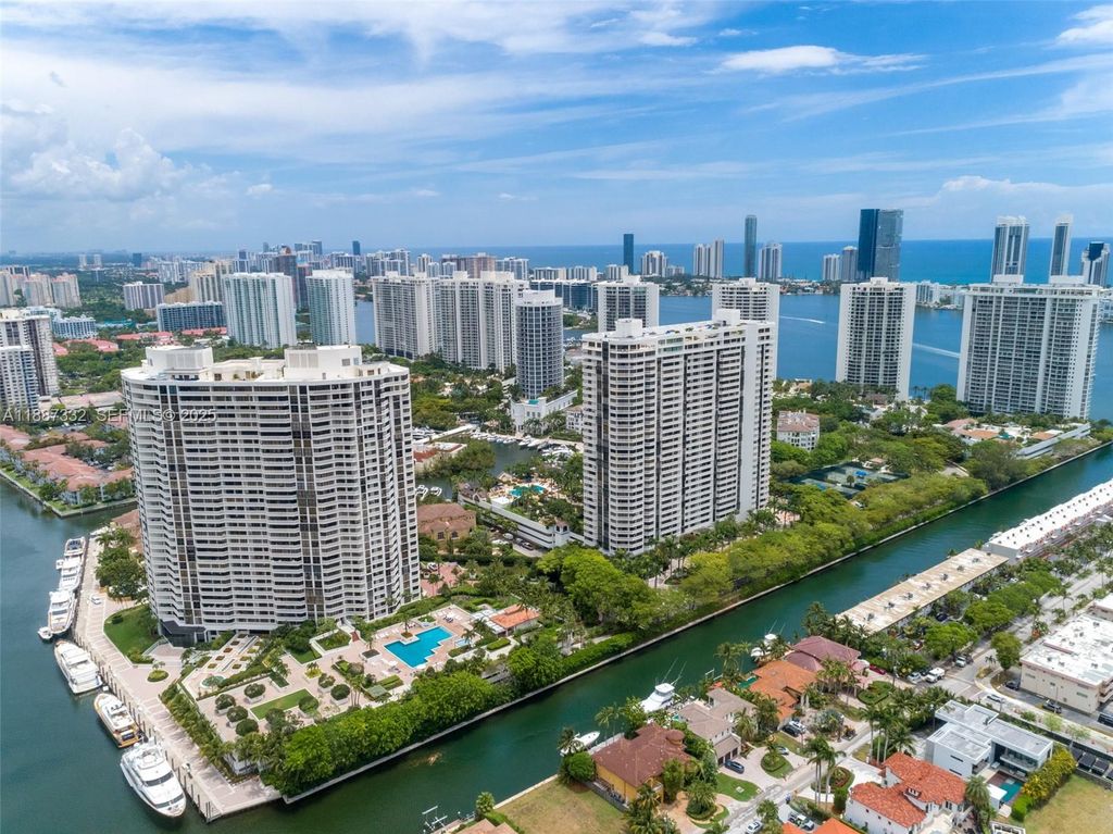 2000 Island Boulevard 1002, Aventura, FL 33160