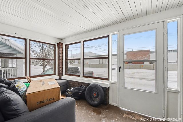 2303 Beverly Avenue SW, Wyoming, MI 49519