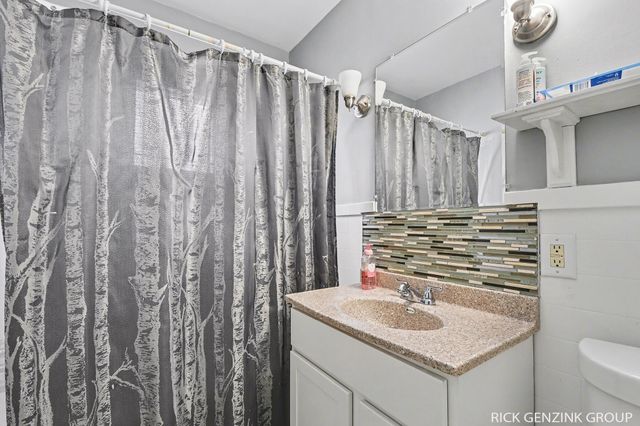 2303 Beverly Avenue SW, Wyoming, MI 49519