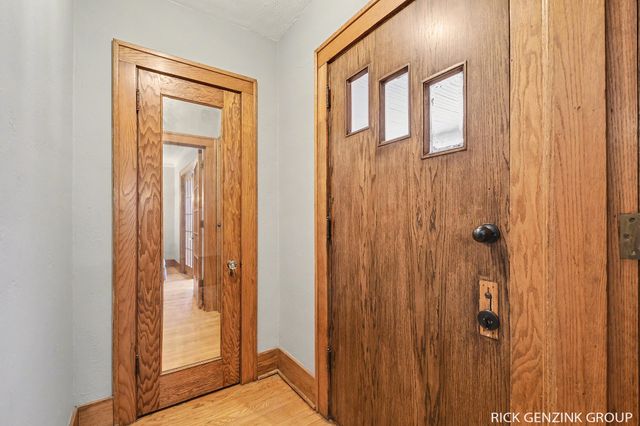 2303 Beverly Avenue SW, Wyoming, MI 49519