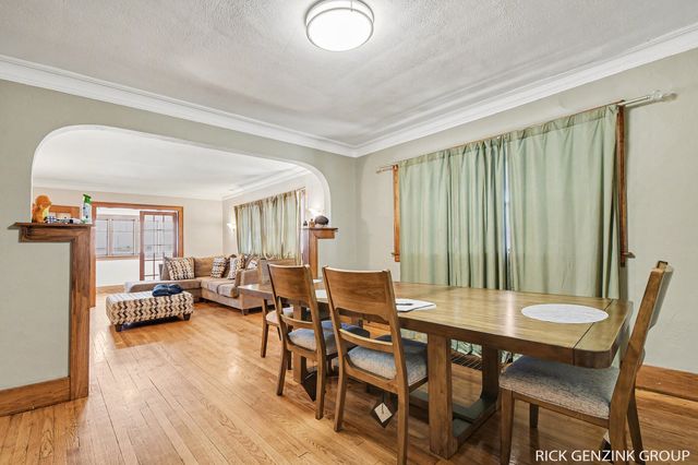 2303 Beverly Avenue SW, Wyoming, MI 49519