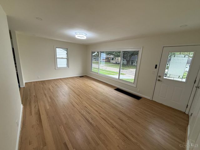 3985 Mantell Avenue, Sycamore Twp, OH 45236
