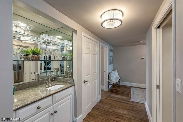 4051 Gulf Shore BLVD N 1003, Naples, FL 34103