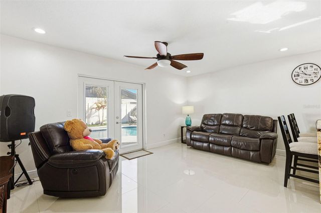 6415 WINDWOOD COURT, Tampa, FL 33634