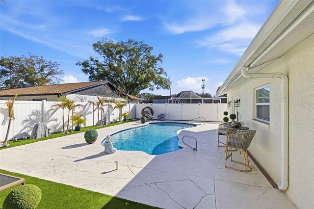 6415 WINDWOOD COURT, Tampa, FL 33634