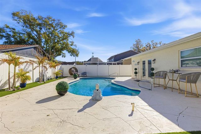 6415 WINDWOOD COURT, Tampa, FL 33634