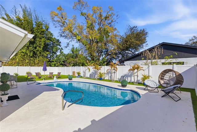 6415 WINDWOOD COURT, Tampa, FL 33634