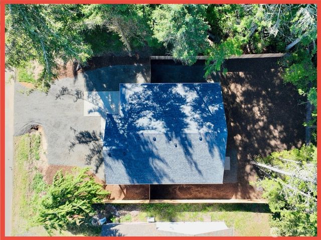 611 Weatherwax Loop NE, Ocean Shores, WA 98569