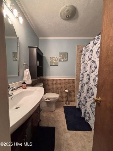 2485 Pine Knoll Drive, Kinston, NC 28504