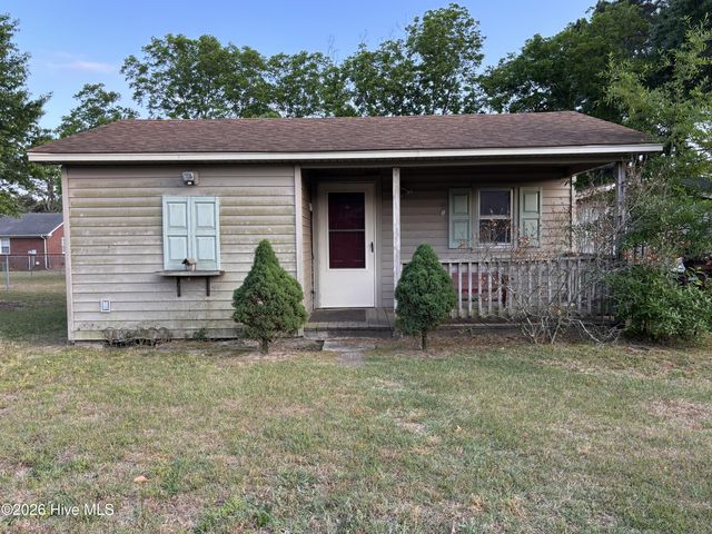 2485 Pine Knoll Drive, Kinston, NC 28504