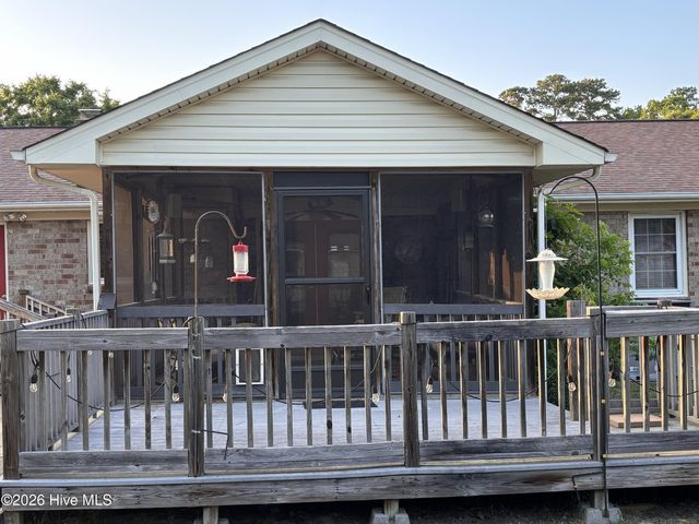2485 Pine Knoll Drive, Kinston, NC 28504