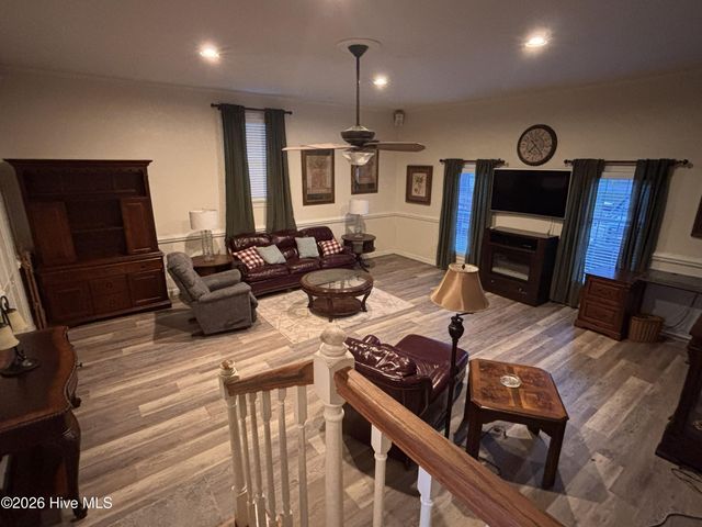 2485 Pine Knoll Drive, Kinston, NC 28504