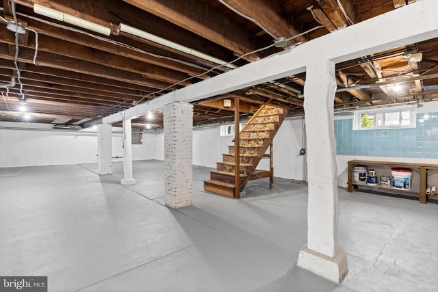 28 GROVE AVE, Flourtown, PA 19031