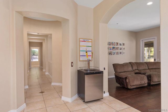 26138 Wyndemere, Escondido, CA 92026