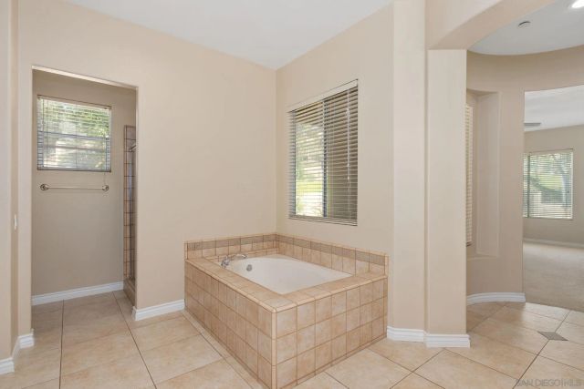 26138 Wyndemere, Escondido, CA 92026