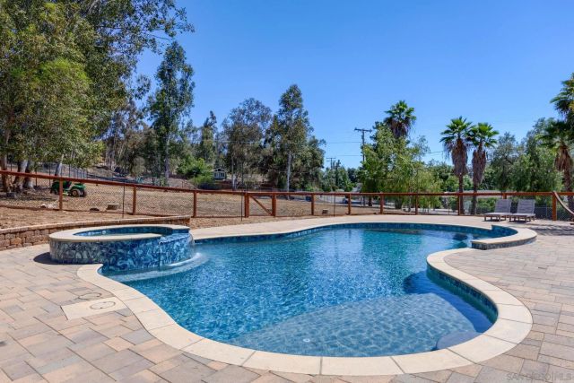 26138 Wyndemere, Escondido, CA 92026