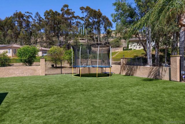 26138 Wyndemere, Escondido, CA 92026