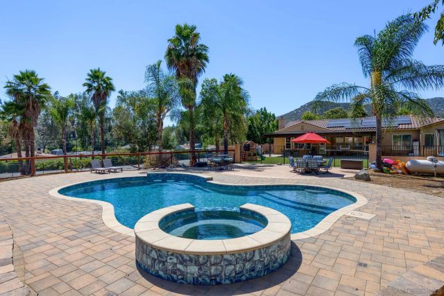 26138 Wyndemere, Escondido, CA 92026