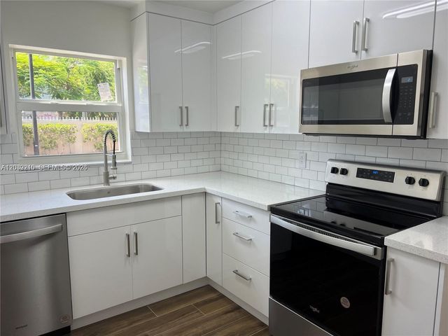 7775 SW 86th St F1-105, Miami, FL 33143