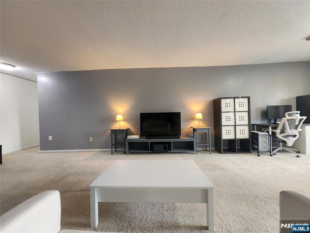 307 Prospect Avenue 4D, Hackensack, NJ 07601