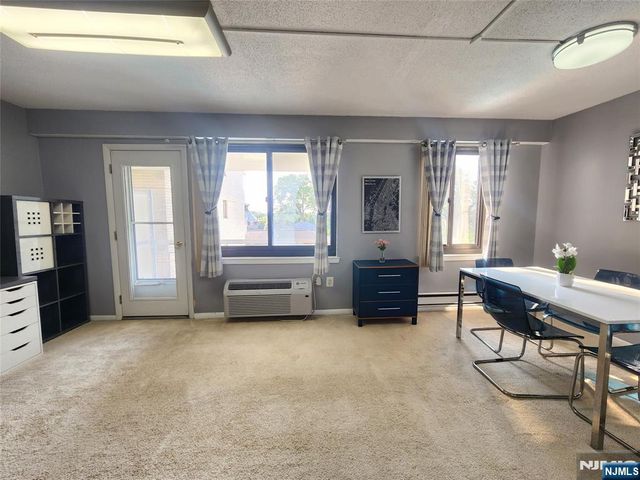 307 Prospect Avenue 4D, Hackensack, NJ 07601