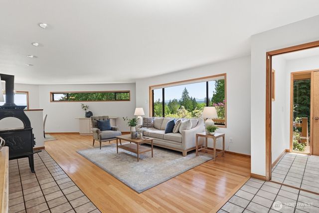 30130 SE Issaquah Fall City Road, Fall City, WA 98024