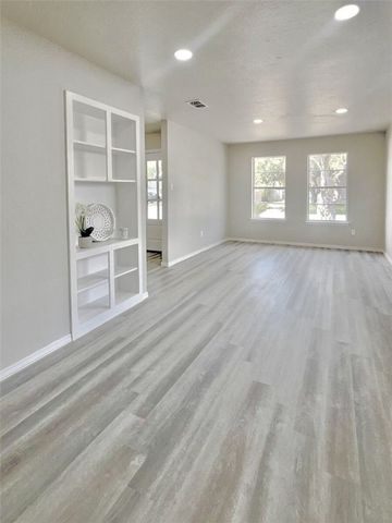 5210 Honeysuckle, Corpus Christi, TX 78415