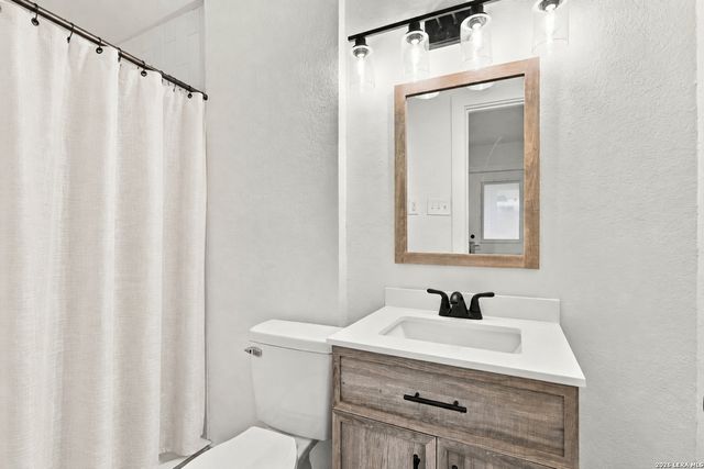 1223 W Mally Blvd, San Antonio, TX 78224