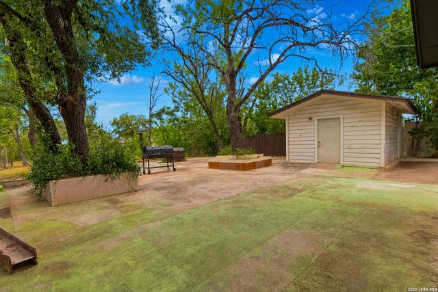 1223 W Mally Blvd, San Antonio, TX 78224