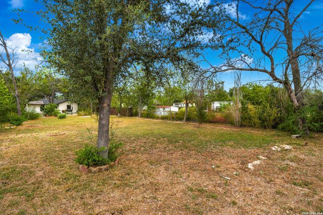 1223 W Mally Blvd, San Antonio, TX 78224