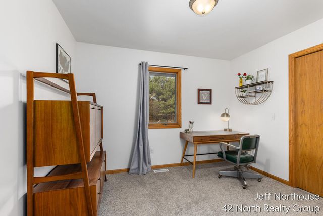 2259 136th Avenue, Dorr, MI 49323