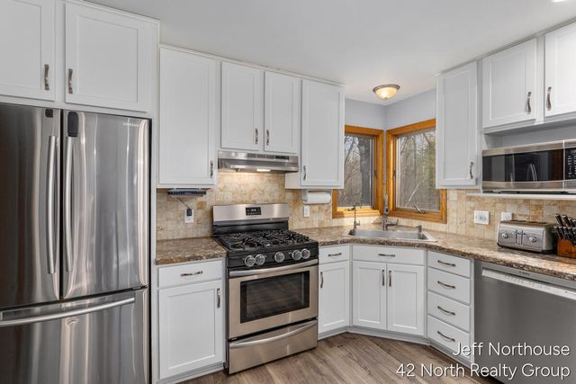 2259 136th Avenue, Dorr, MI 49323