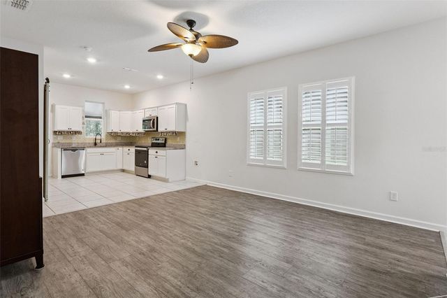 2059 CADES COVE WAY, Deland, FL 32720