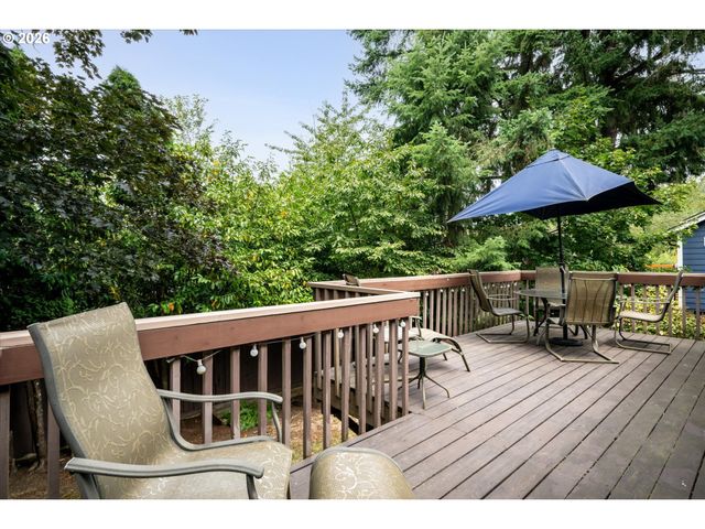 3377 W 25TH Ave, Eugene, OR 97405
