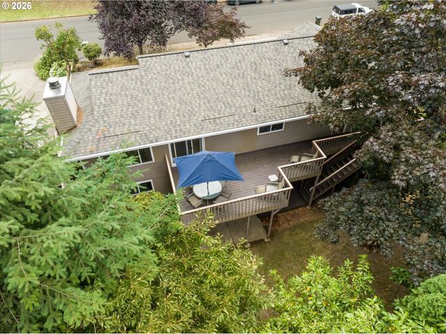 3377 W 25TH Ave, Eugene, OR 97405