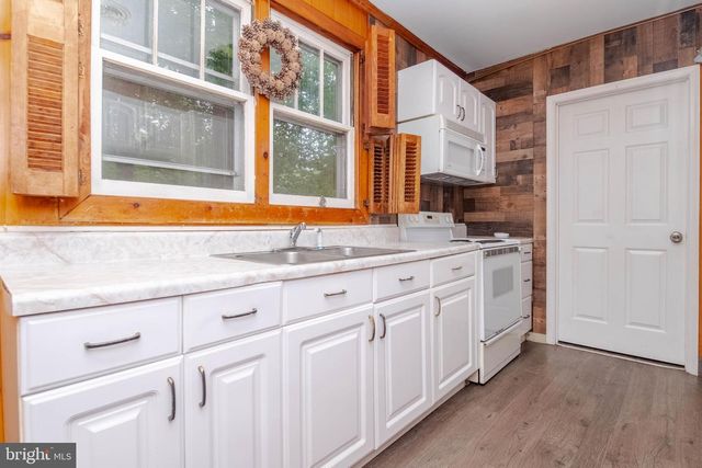 2525 FRIENDSHIP RD, Fallston, MD 21047