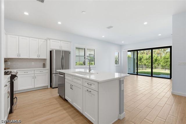 14792 Kingfisher LOOP, Naples, FL 34120