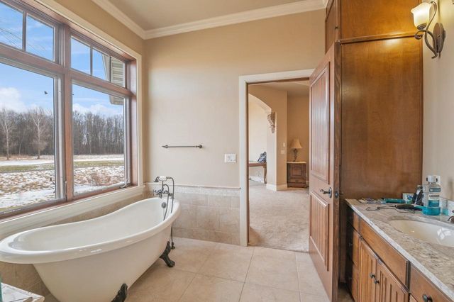 581 ROYAL ST PATS DRIVE, Wrightstown, WI 54180