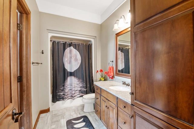 581 ROYAL ST PATS DRIVE, Wrightstown, WI 54180