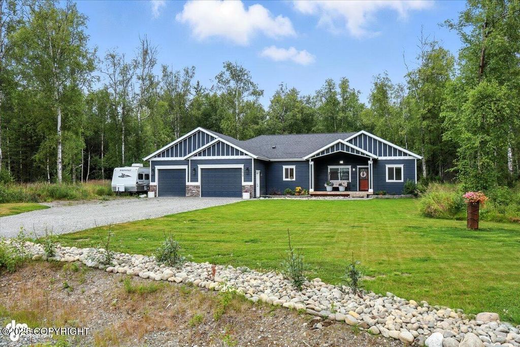 4273 S Taffy Circle, Wasilla, AK 99654