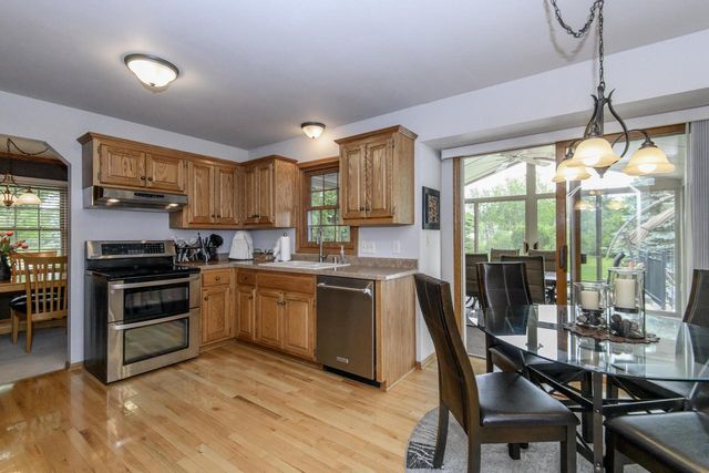 W160N10664 Fieldstone PASS, Germantown, WI 53022