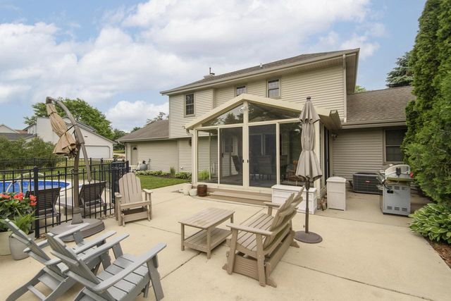 W160N10664 Fieldstone PASS, Germantown, WI 53022