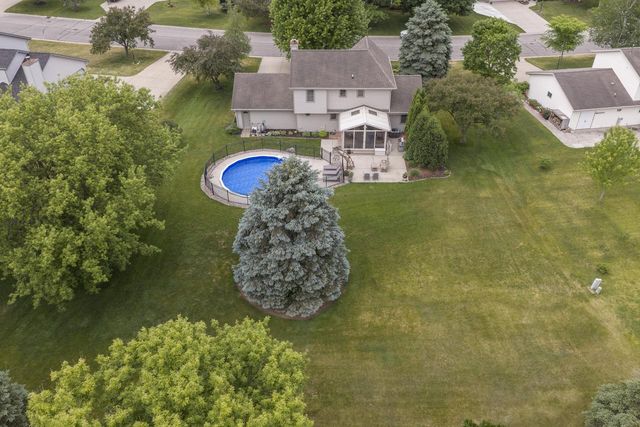 W160N10664 Fieldstone PASS, Germantown, WI 53022