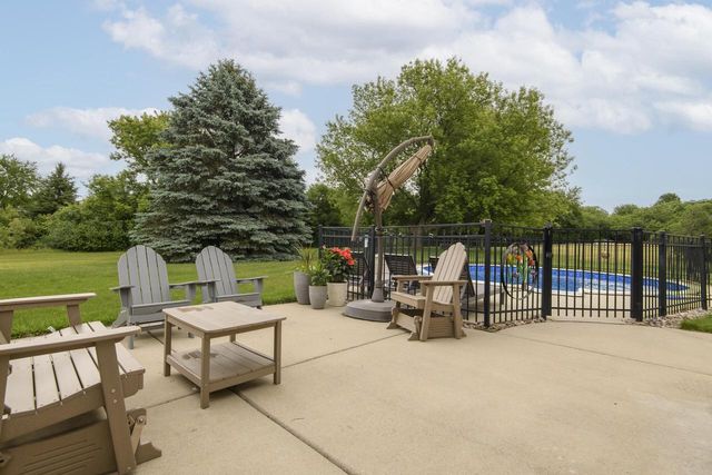 W160N10664 Fieldstone PASS, Germantown, WI 53022