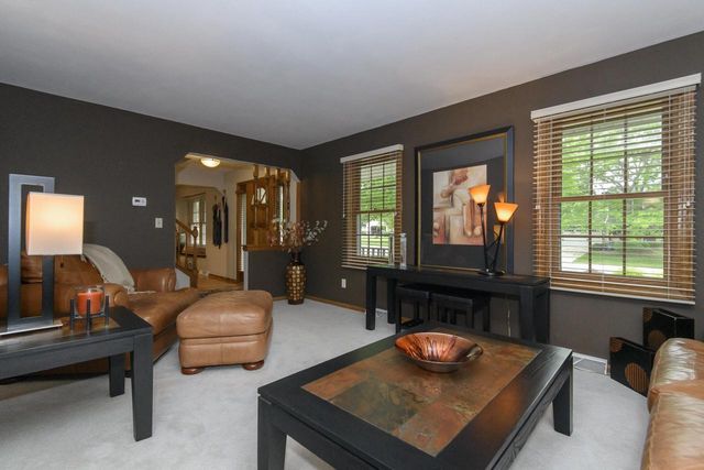 W160N10664 Fieldstone PASS, Germantown, WI 53022