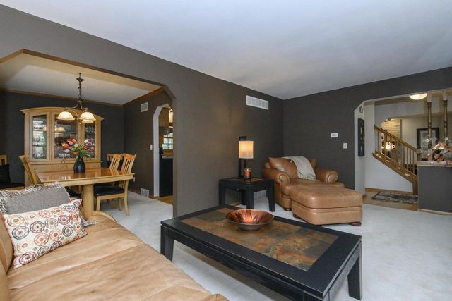 W160N10664 Fieldstone PASS, Germantown, WI 53022