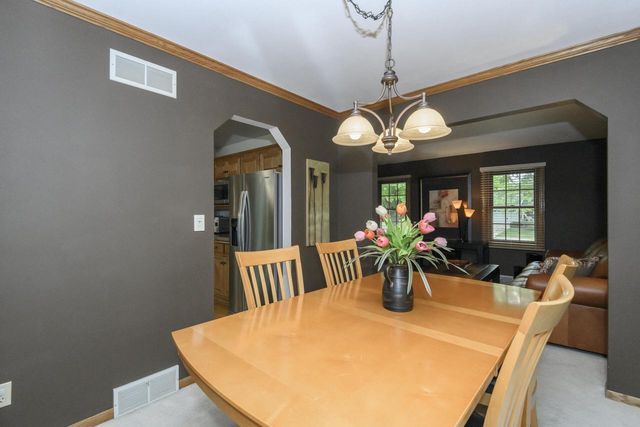 W160N10664 Fieldstone PASS, Germantown, WI 53022