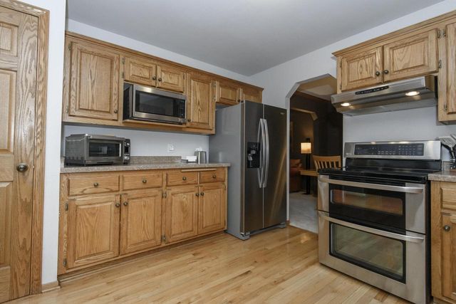 W160N10664 Fieldstone PASS, Germantown, WI 53022