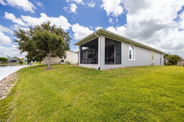 8648 Lake Front CT, Punta Gorda, FL 33950