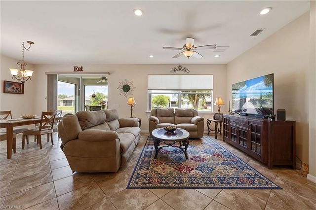 8648 Lake Front CT, Punta Gorda, FL 33950